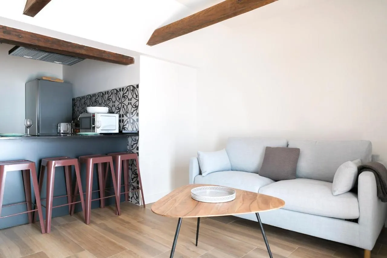 Aqua Apartments Malaga 0*,